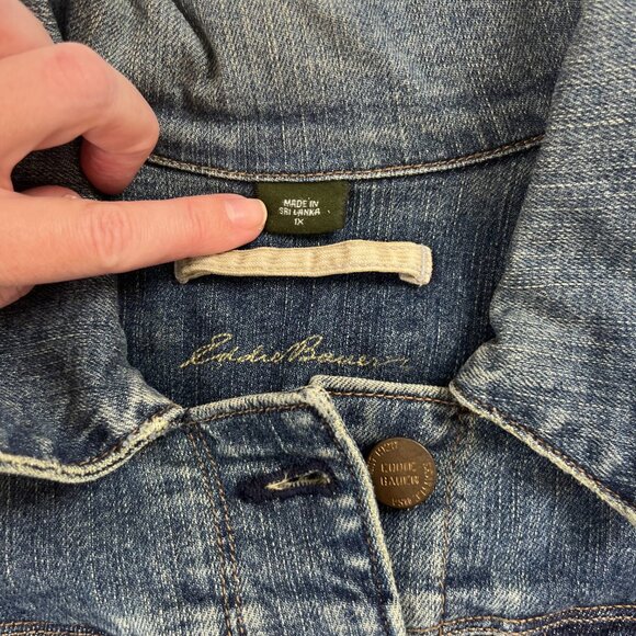 Eddie Bauer Distressed Denim Jacket Womens Size 1X - Picture 4 of 8
